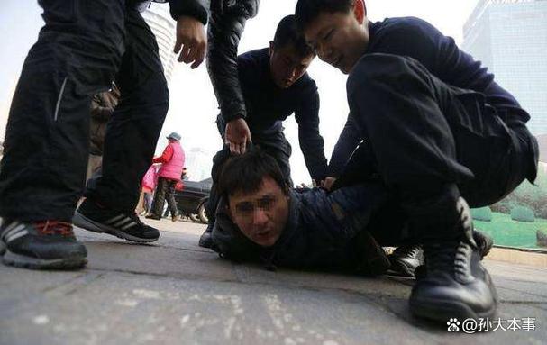 新门内部资料内部网站和砍杀好友后潜逃27年与砍人后逃跑